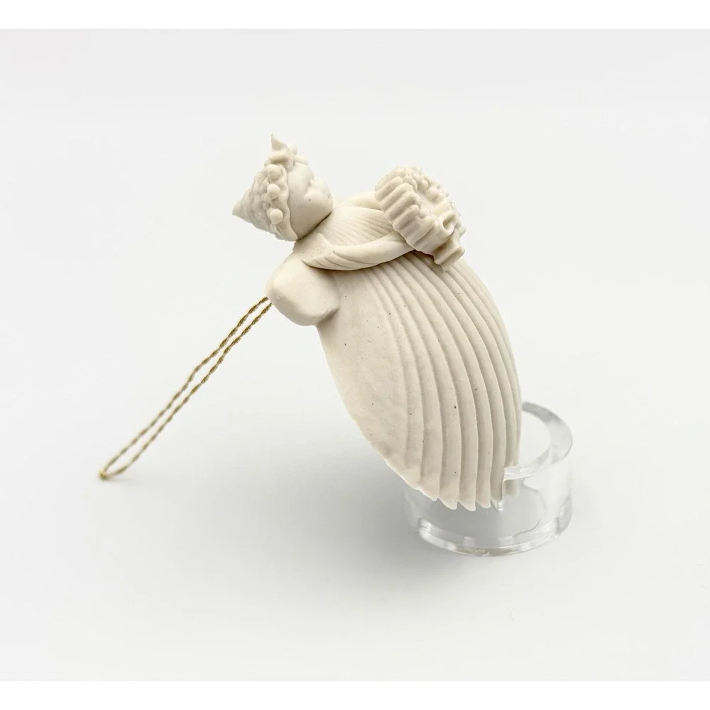 Margaret Furlong handcrafted miniature